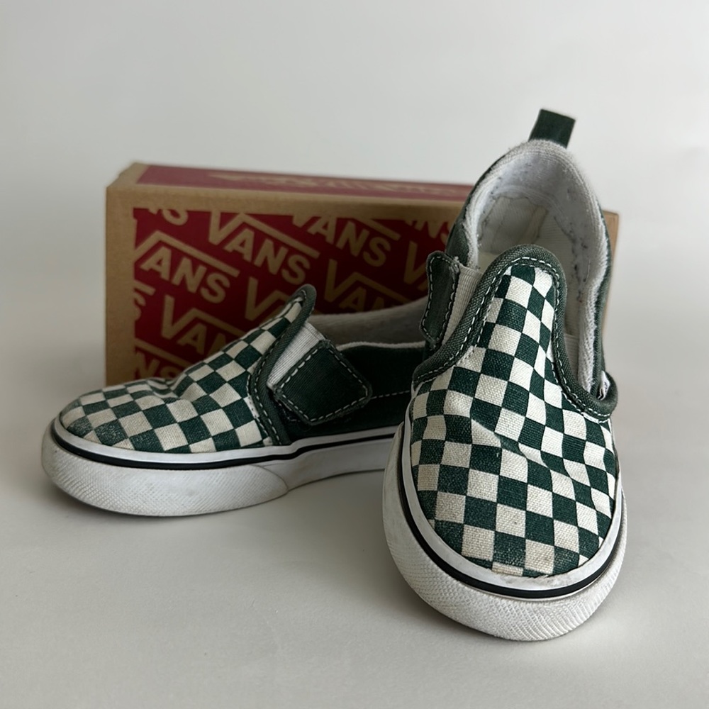 Vans Slip-On. Green and white checkerboard. Size 8.5T
